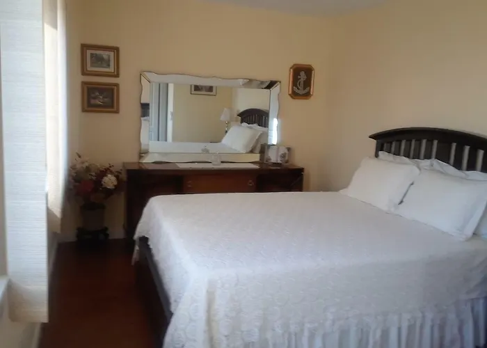 Lejlighed Water View Brand New Apartment, Short Stroll To Beach, Peaceful! Košljun