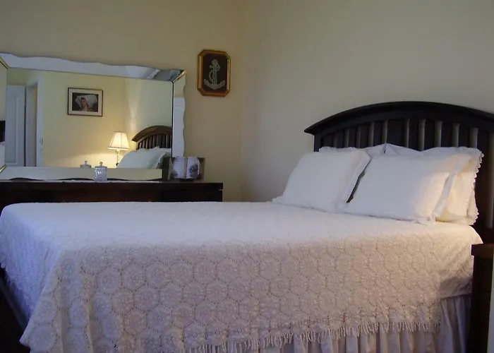 Water View Brand New Apartment, Short Stroll To Beach, Peaceful! Lejlighed Košljun