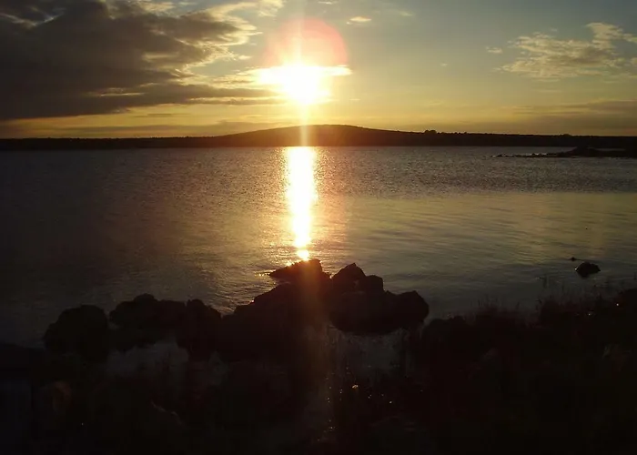 Lejlighed Water View Brand New Apartment, Short Stroll To Beach, Peaceful! Košljun