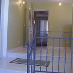 Water View Brand New Apartment, Short Stroll To Beach, Peaceful! Apartmán *