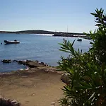Apartmán Water View Brand New Apartment, Short Stroll To Beach, Peaceful!