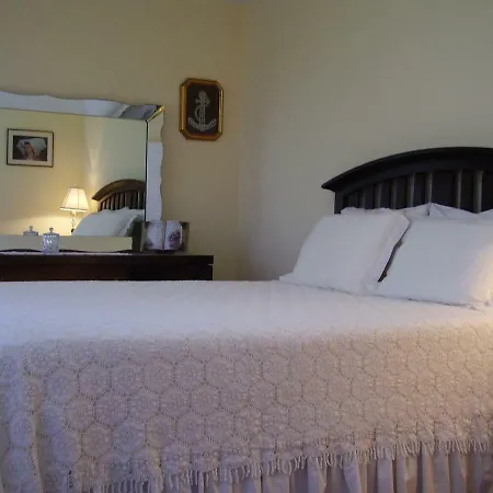 Water View Brand New Apartment, Short Stroll To Beach, Peaceful! شقة Košljun